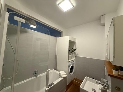 0c4b4761-0c78-42bd-b7b1-2585c4ed6e23