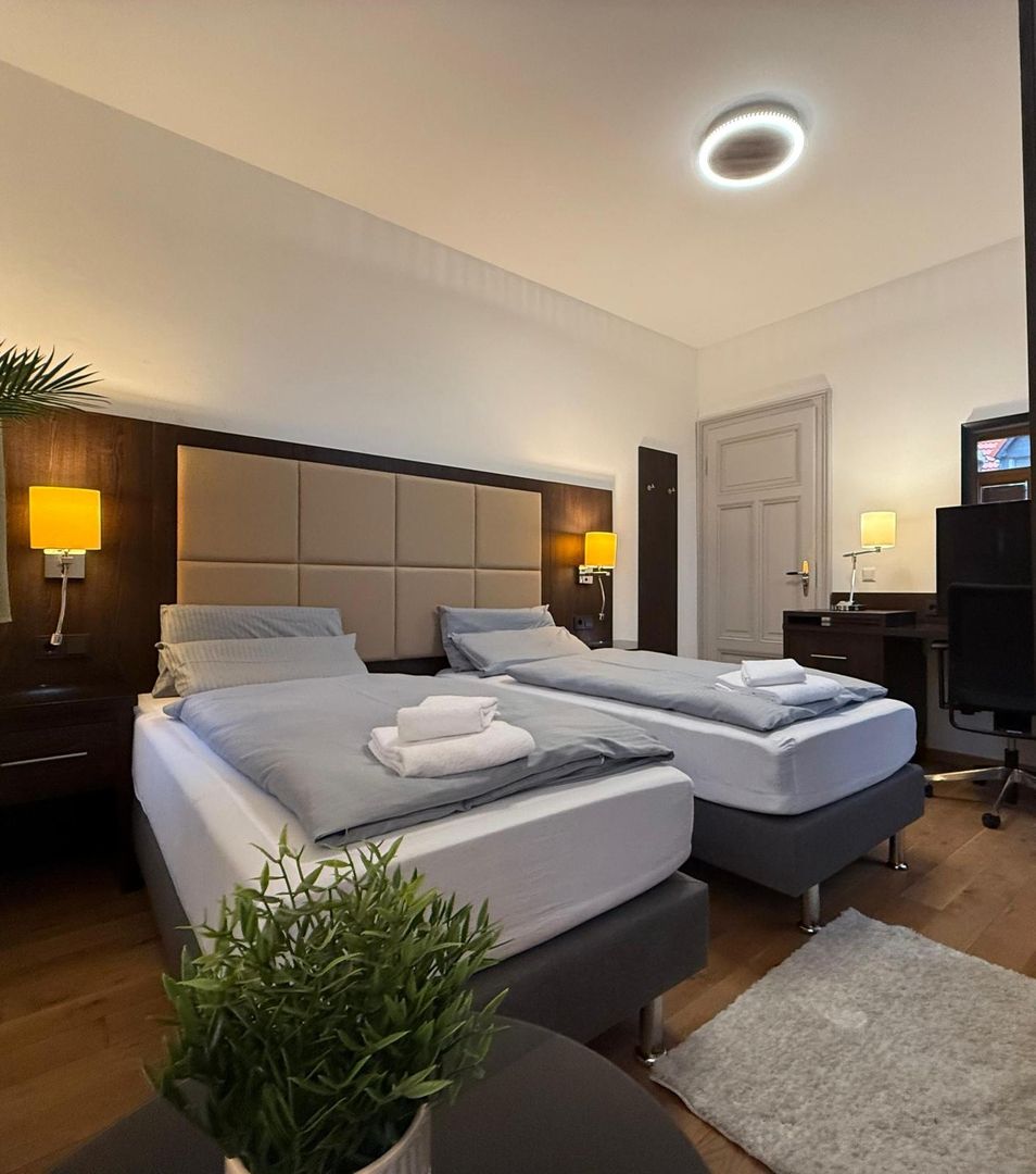 1d05d98b-1728-4991-94da-3f8e5e7b30ef